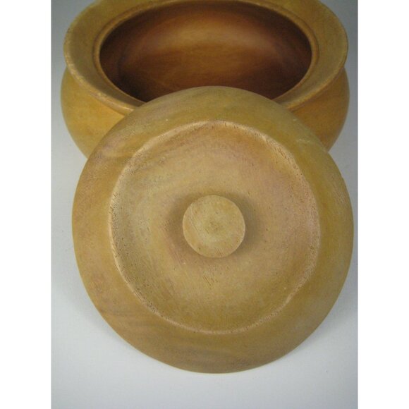 Hilo Hattie Handcrafted Round Wooden Lidded Bowl Trinket Décor Hawaiian WEAR - Picture 5 of 16